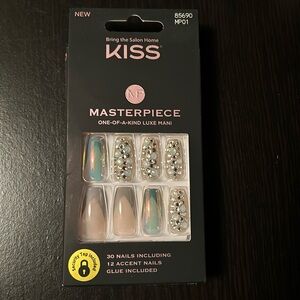 Kiss Masterpiece one of a kind luxe mani set of 30 faux nails item85690 MP01 NWT